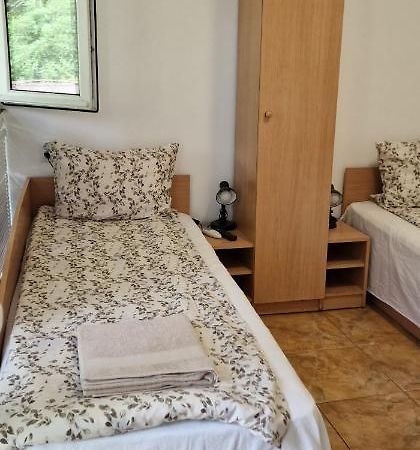 Guest House Selin Veliko Tŭrnovo Exterior foto